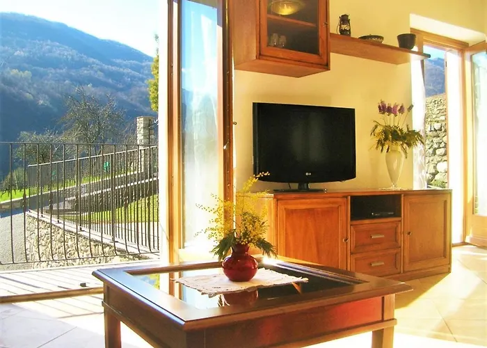 Rustico Ai Ronchi Sp Natursteinhaus * Gravedona